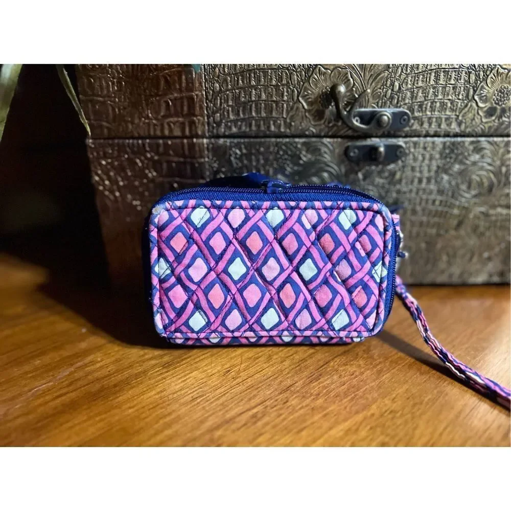 Vera Bradley Pink Katalina Diamond Pattern Wristlet Organizer Wallet - Picture 2 of 7